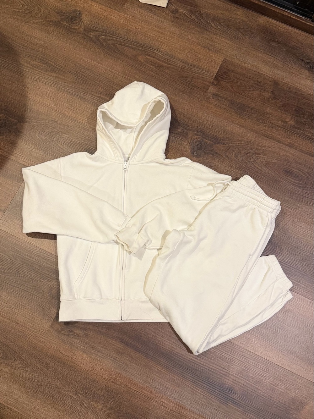 TNA White Hooded Zip Sweatshirt and Jogger Set